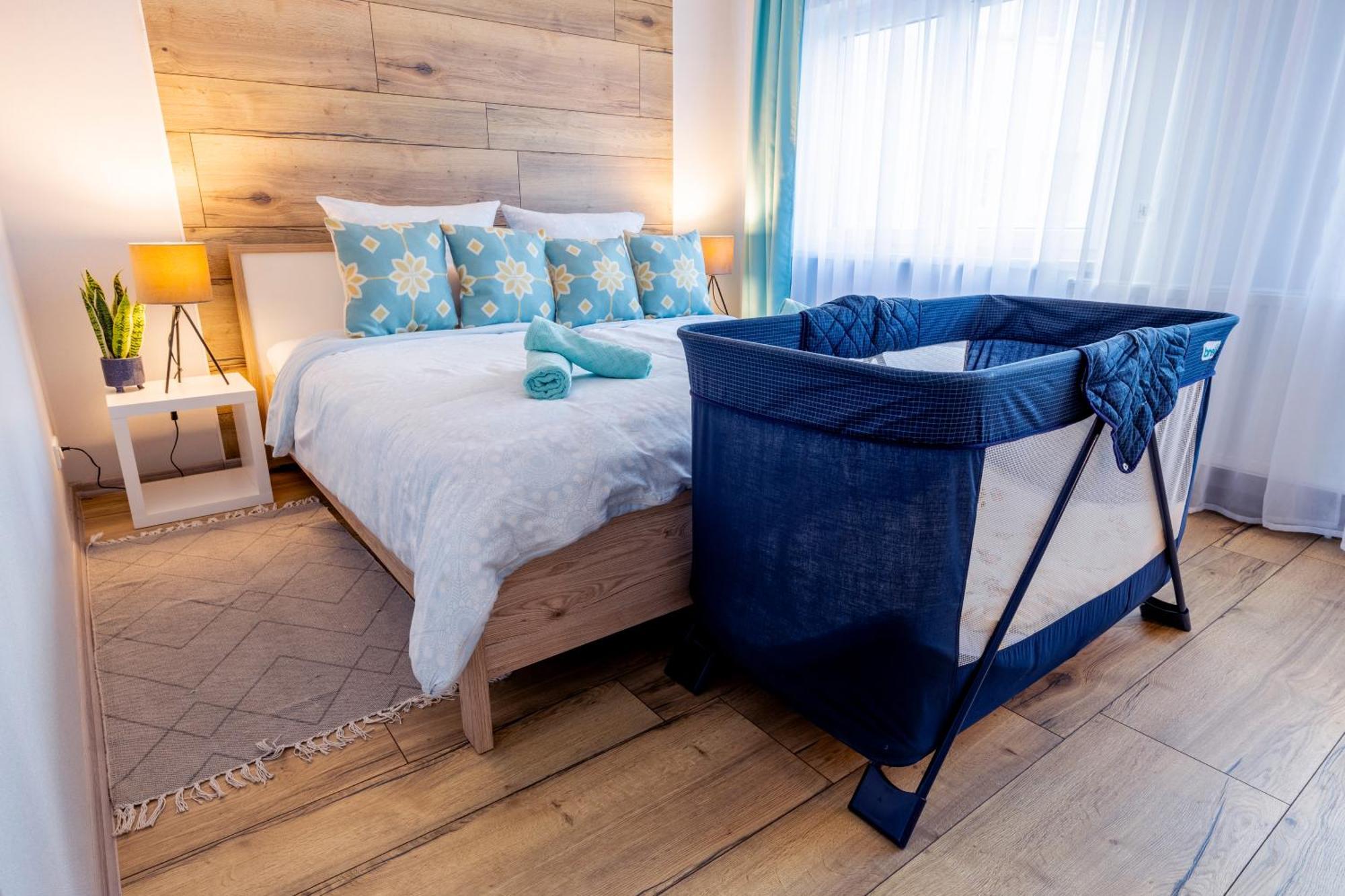 Design Maisonette - 24H Self-Check-In - Bis 7 Pers - In Direkter Weihernaehe - Parkplatz - Wifi - Balkon -Terrasse - Radwege Schiffweiler Bagian luar foto
